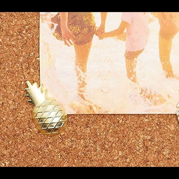 ๐3/20$5/25๐GOLD PINEAPPLE PUSH PINS PACK OF 6๐ - Picture 4 of 13
